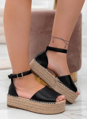 Espadrilles with wedge and strap